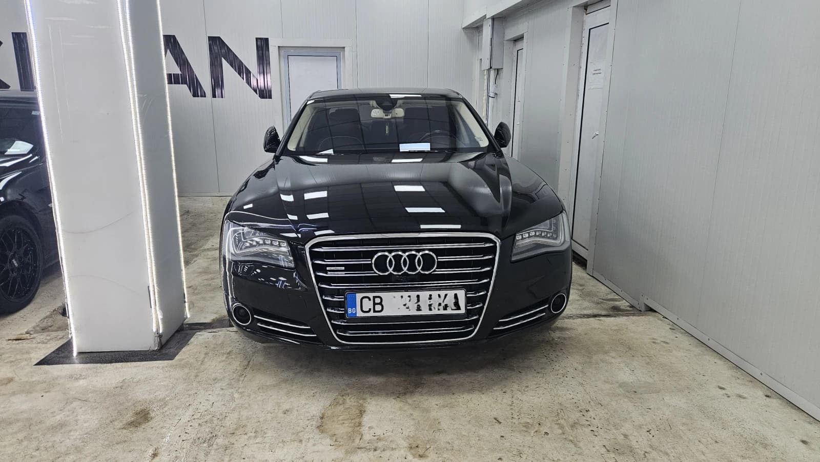 Audi A8 A8 - 1