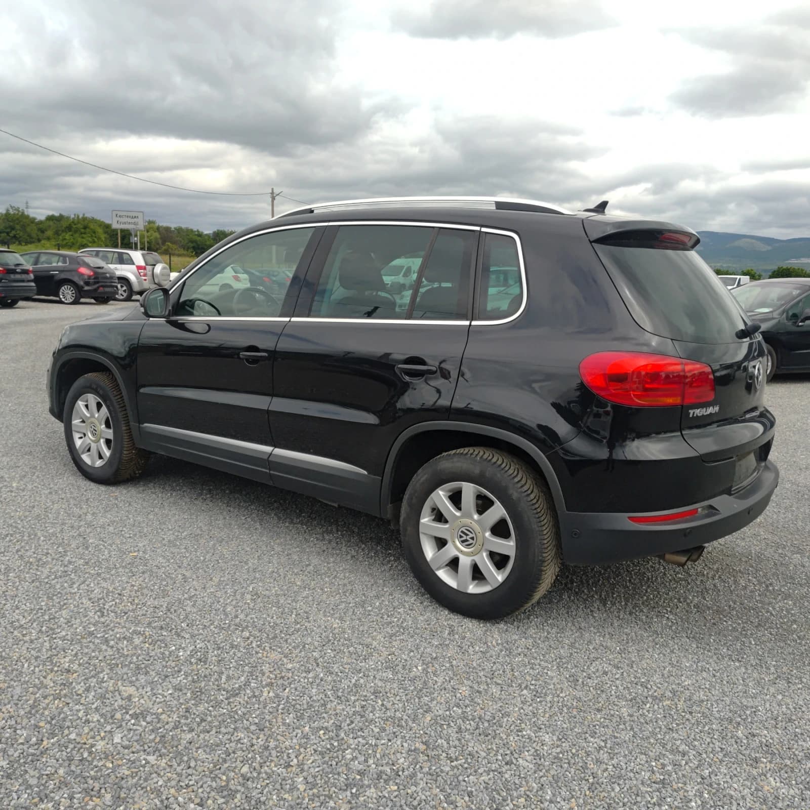 VW Tiguan Tiguan - Image 5