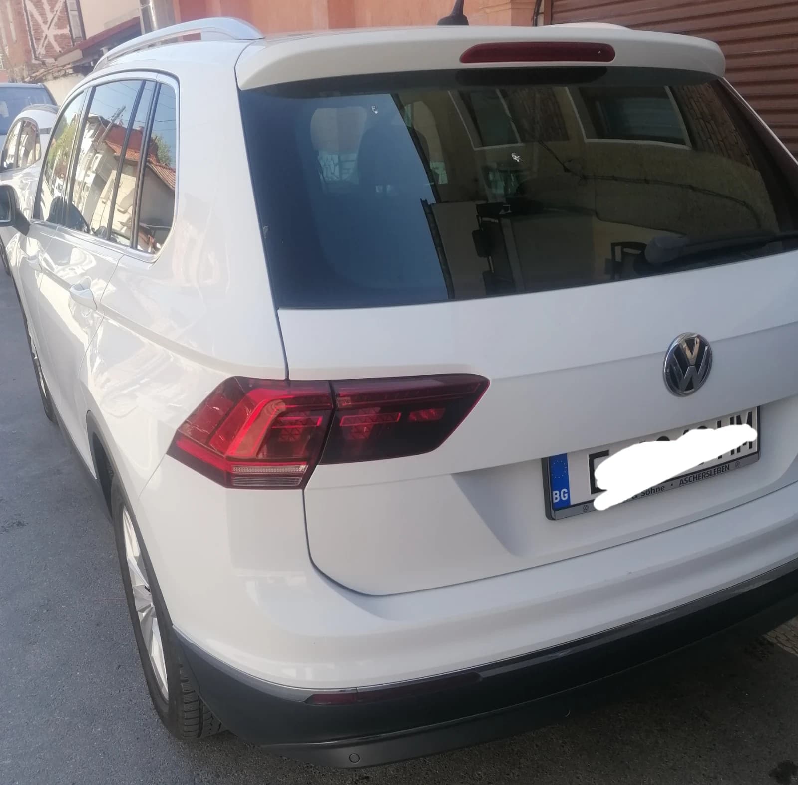 VW Tiguan Tiguan - Image 4