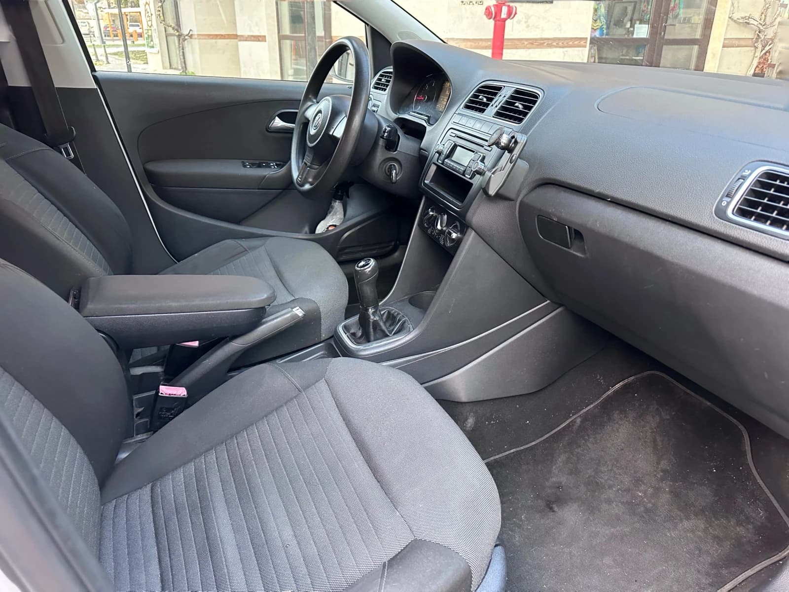 VW Polo Polo - Image 10