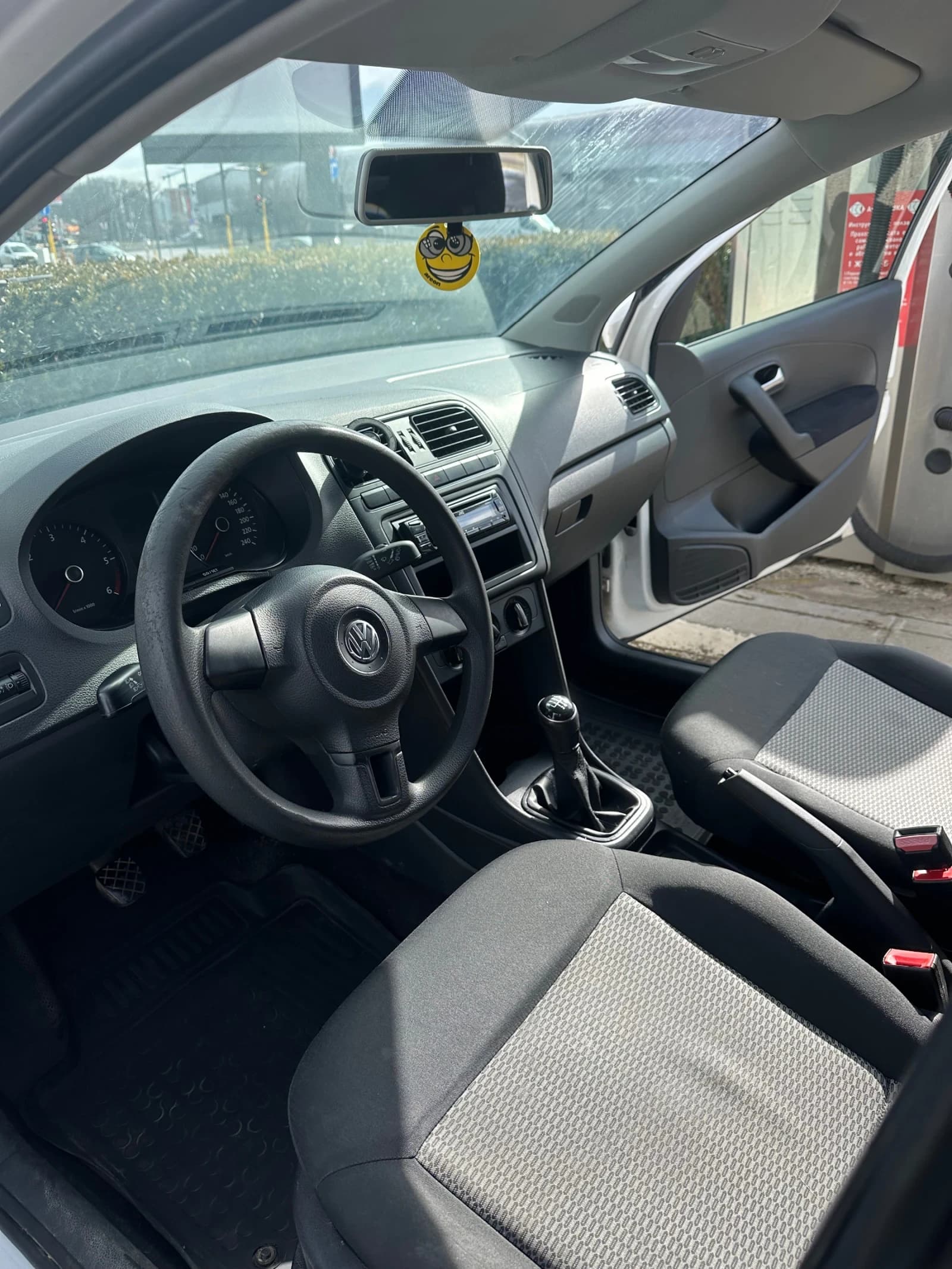 VW Polo Polo - Image 9